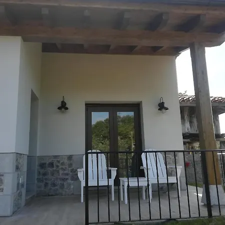 La Casina Del Olivo リバデセリャ